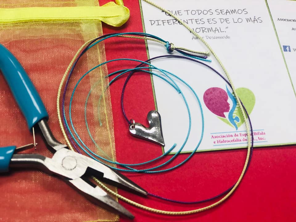 Taller de Confección de Pulseras